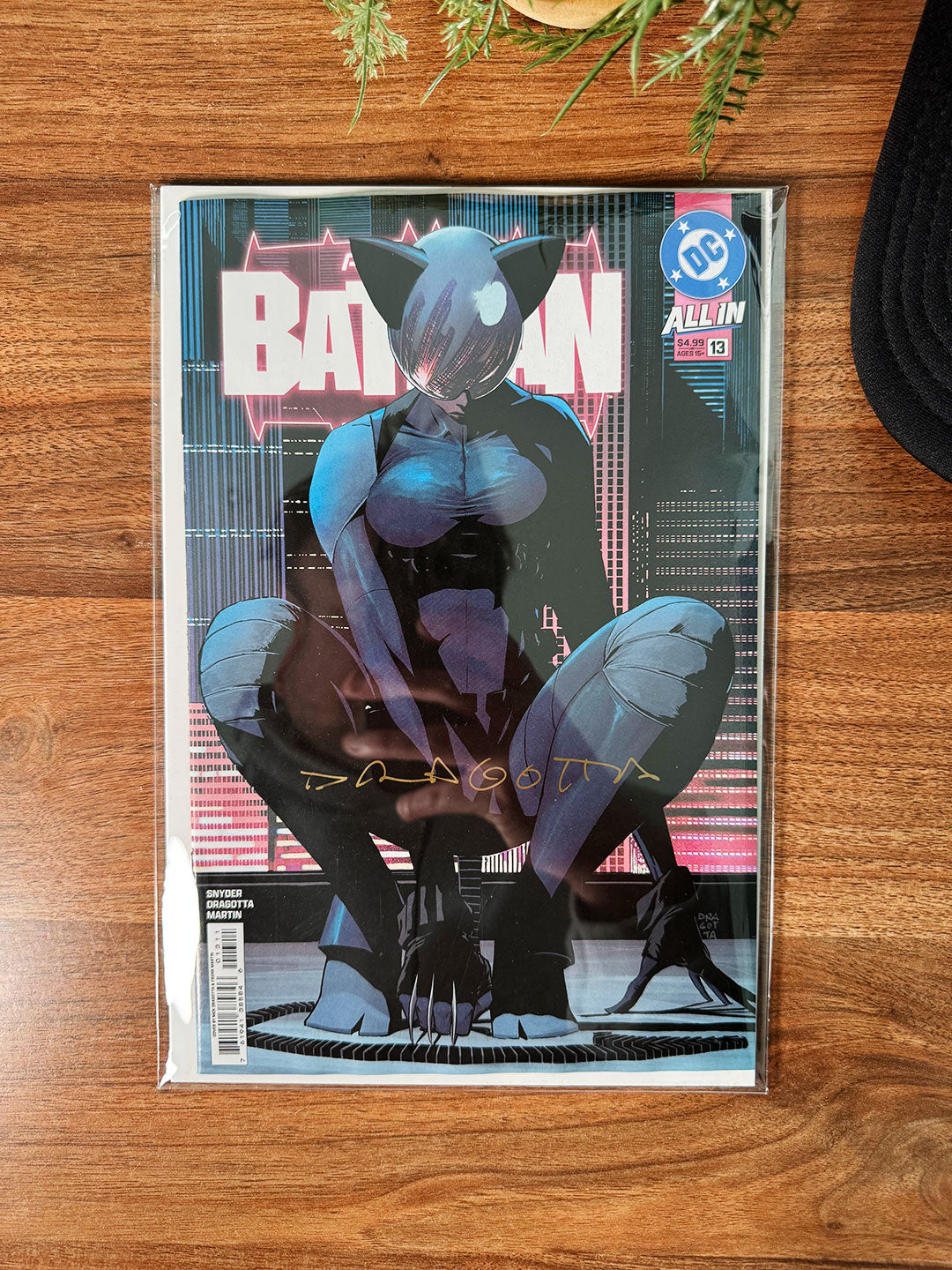 ABSOLUTE BATMAN #13 CVR A SIGNED NICK DRAGOTTA 1ST PRINTING